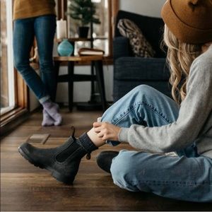 Blundstone | Hightop Boots | Rustic Black | Size 8 US